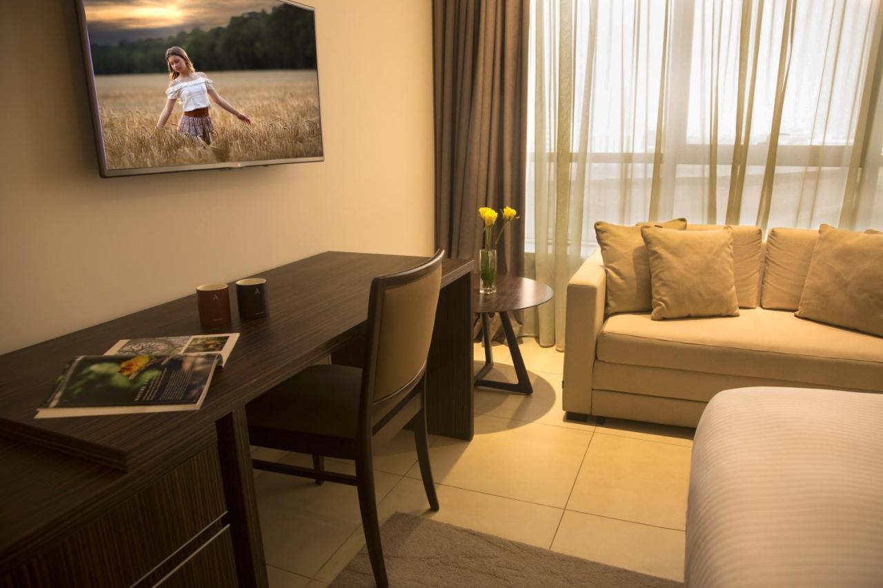 Hotel Kin Plaza Arjaan By Rotana Kinshasa Exterior foto